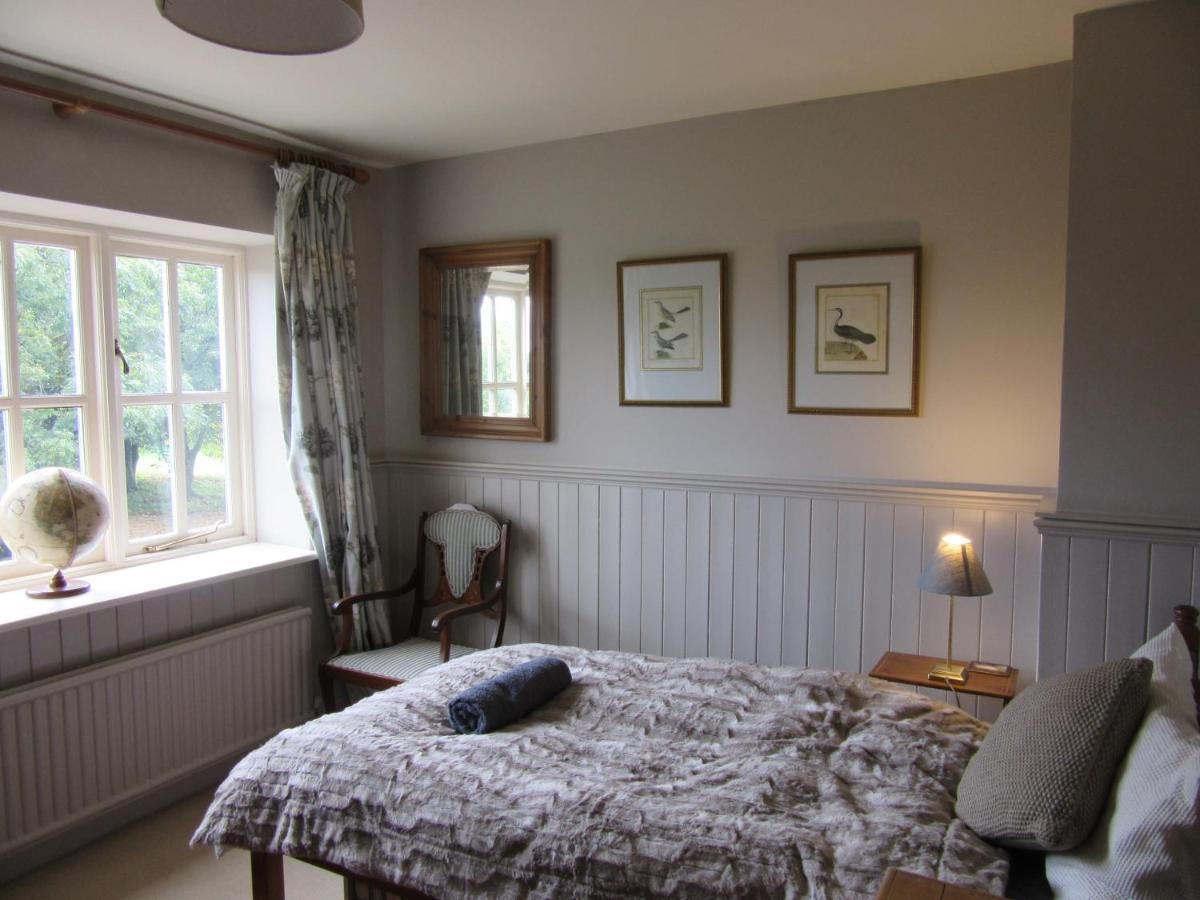 Weston Hill Farm Bed & Breakfast Moreton Pinkney Exterior photo